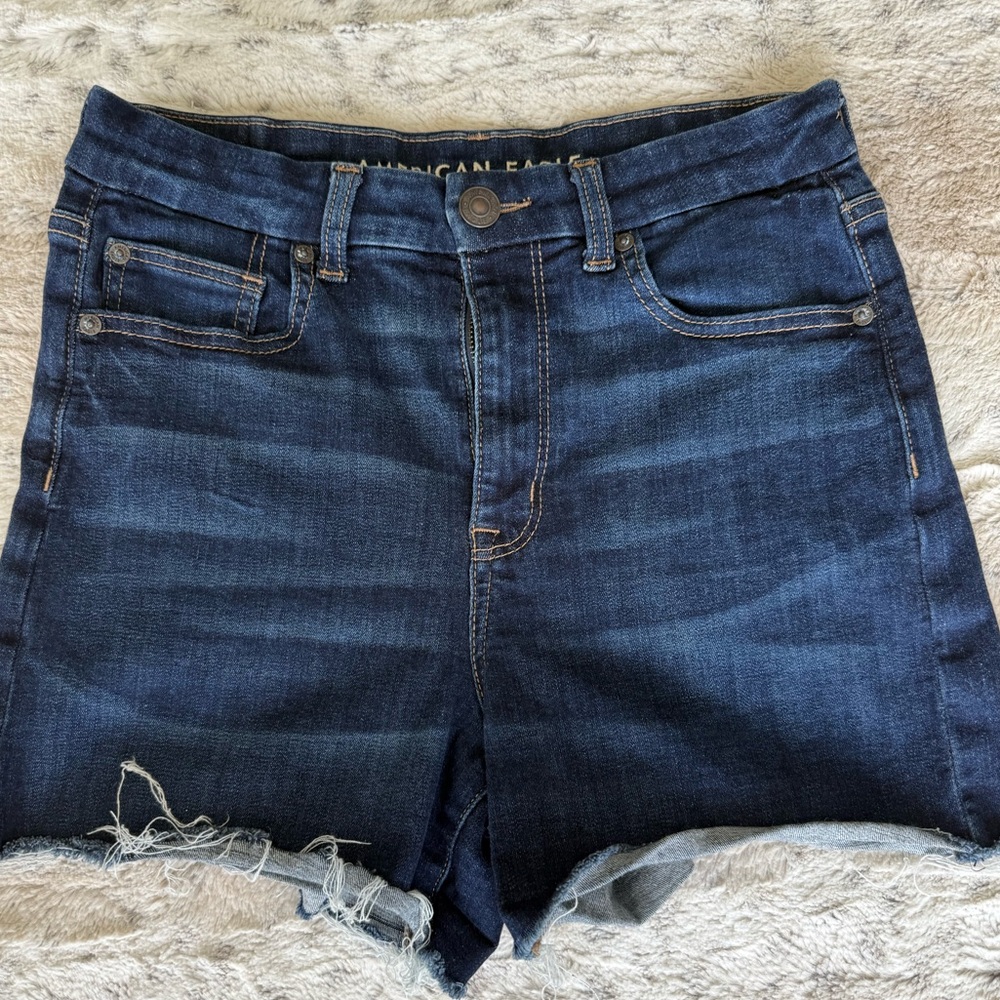 American Eagle Outfitters Women's Curvy Hi Rise Next Level stretch Denim Shorts